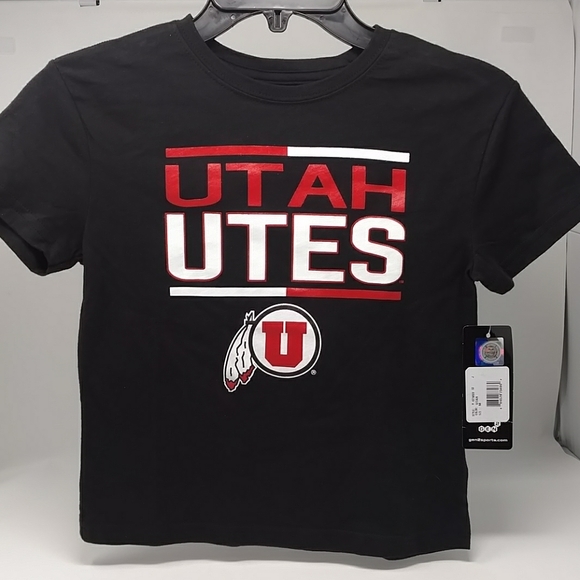 NCAA by Outerstuff Flag Runner Short Sleeve Tee - Picture 1 of 7